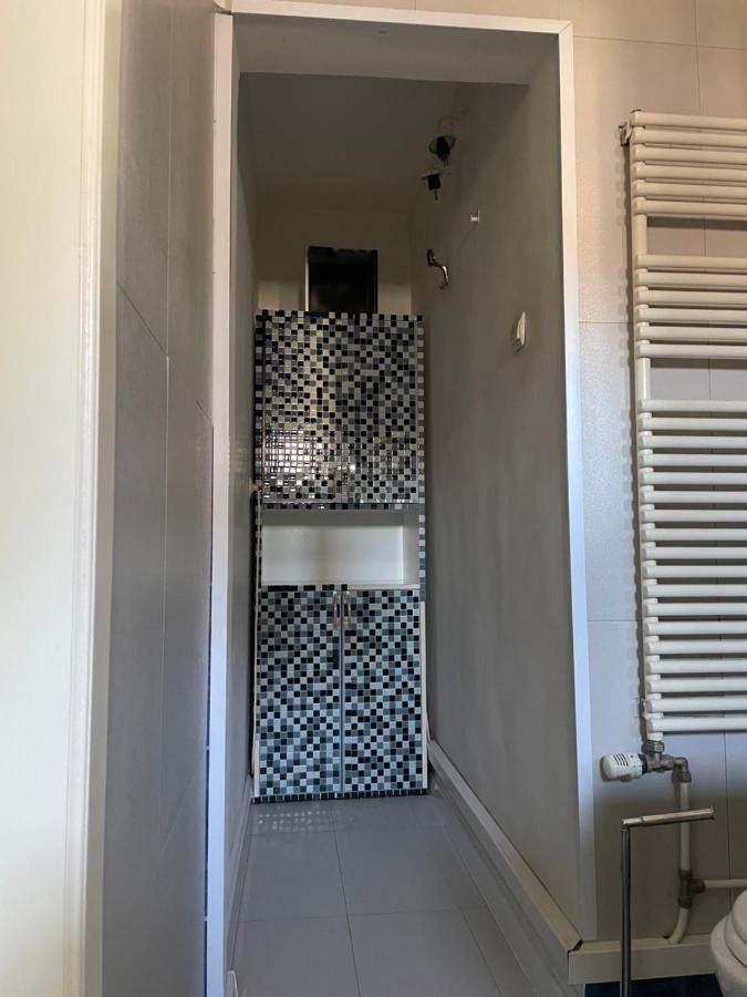 Apartament cu 3 dormitoare Jolie.M Apartment Galaţi Exterior foto